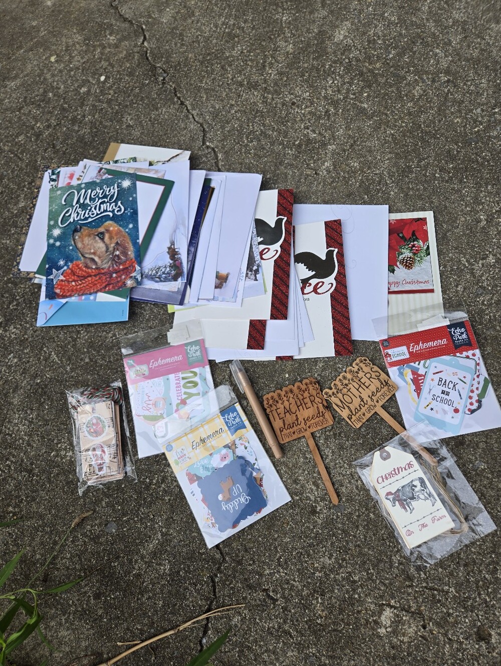 Mostly Christmas Cards But Has Other Craft Stuff Too